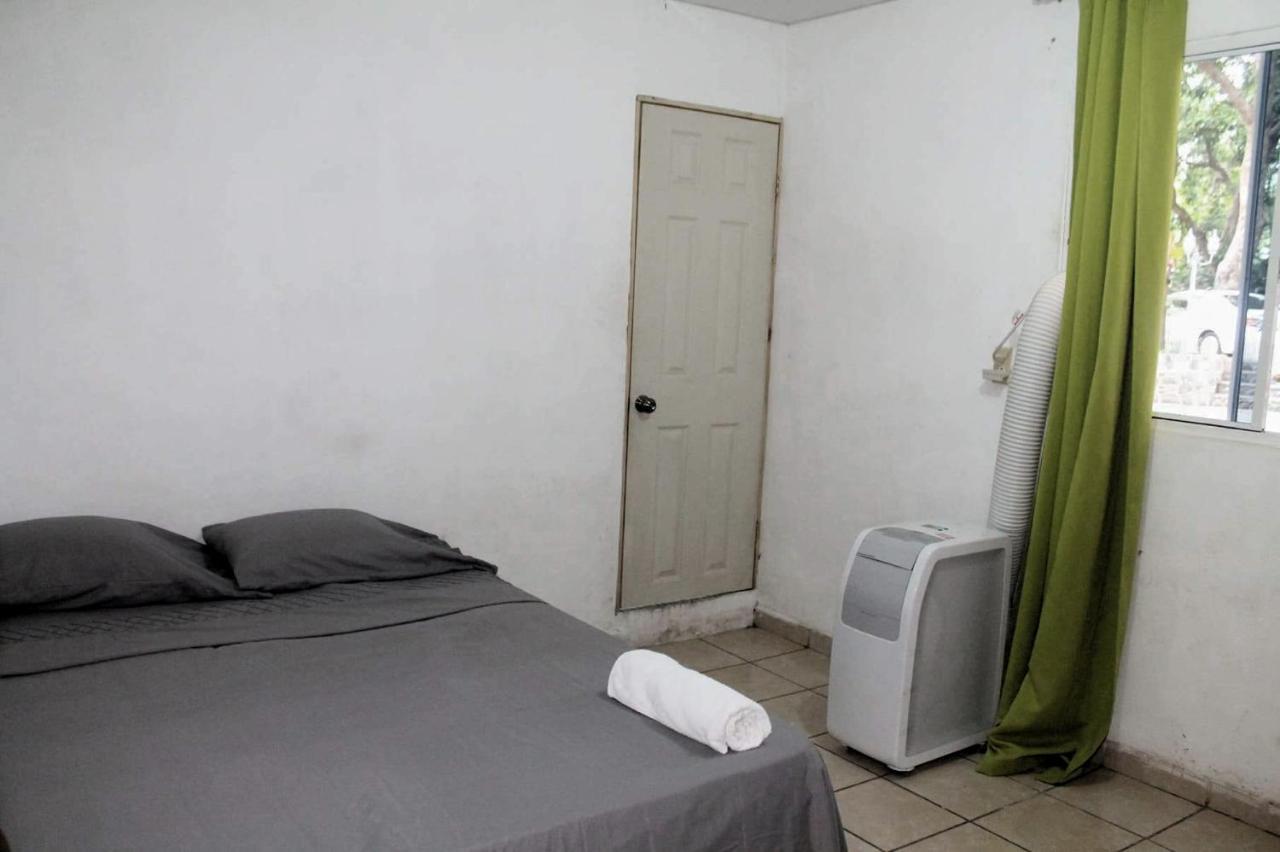 Hotel Puesta Del Sol Σαν Σαλβαντόρ Εξωτερικό φωτογραφία